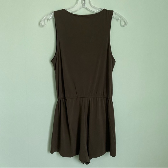 Ambiance Green Romper Size Small - Picture 4 of 6